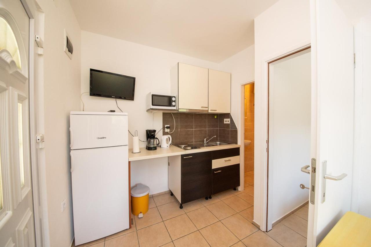 Apartmani Manita Paklenica Seline Exteriör bild